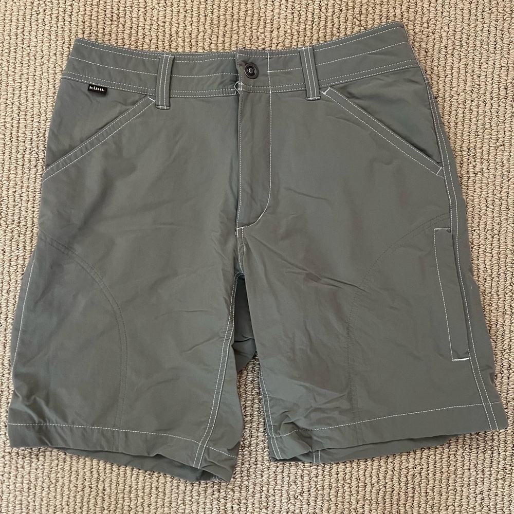 KUHL Men’s Hiking Shorts Size 32 Olive Green 9” Inseam Cargo Zip Pockets